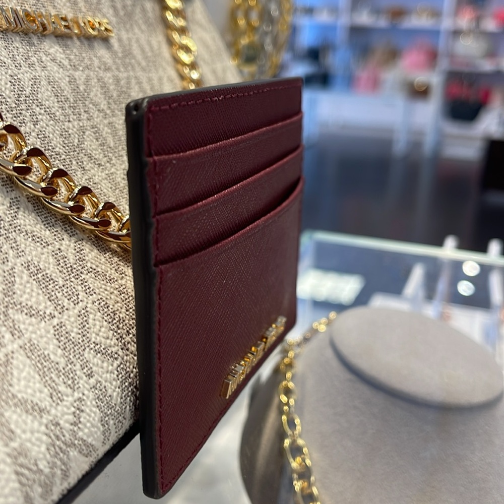 MICHAEL KORS
Large Pebbled Leather Card Holder Case
Dark Cherry 
NWT - Picture 4 of 16